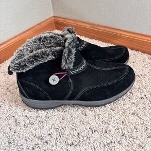 Easy Spirit Women’s Black Essleighride Ankle Boots Faux Fu lined US 9 width W